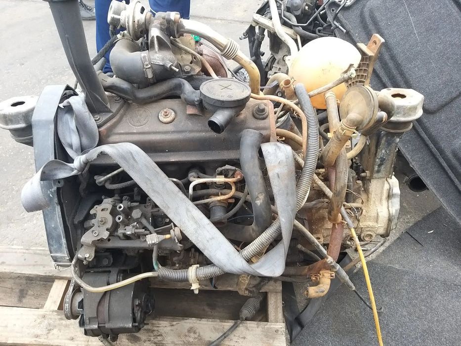 Motor Complet pentru Volkswagen Transporter T4 1.9 TDI cod motor: ABL