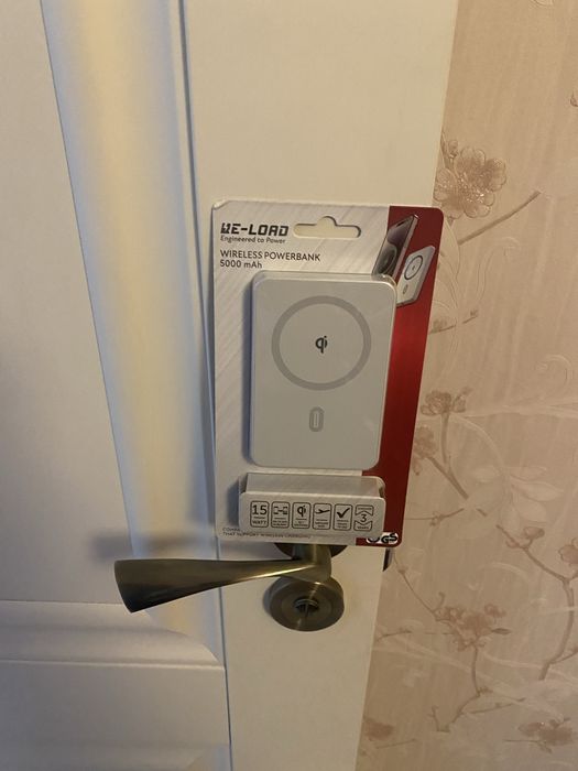Baterie externa cu incarcare wireless