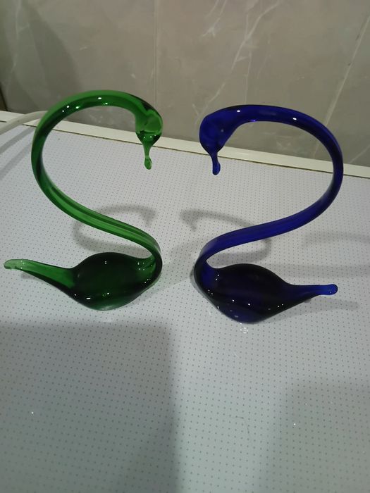 Продам сувениры лебеди