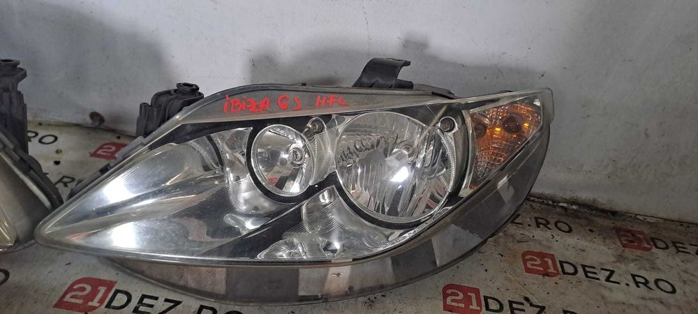 Faruri / Far stanga , far dreapta Seat Ibiza 6J non facelift , generatia 2008 - 2013 , pretul afisat este per bucata