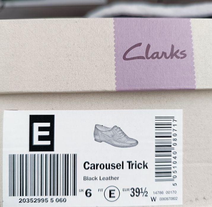 Clarks best sale carousel trick