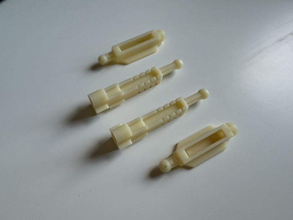 Щипка/Държач за ксенонови фарове за BMW e39