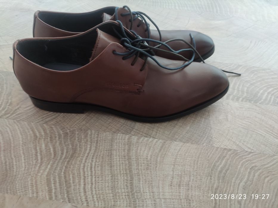 Мъжки обувки Strellson