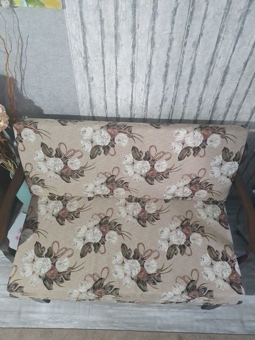 Ново разтегателно канапе  от масив