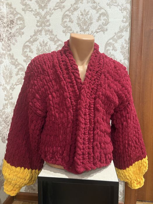 Продается  вязаный кардиган