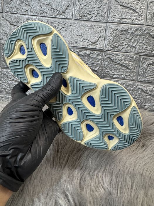 Yeezy 700 Azael Pk Premium