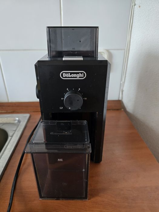 Кофемолка Delonghi KG79