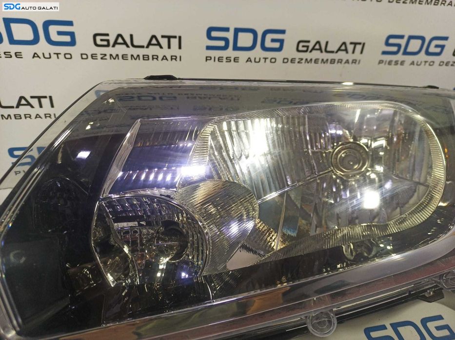 Far Stanga FARA Xenon Dacia Logan 2 2012 - 2016 Cod 260604111R [L1751]