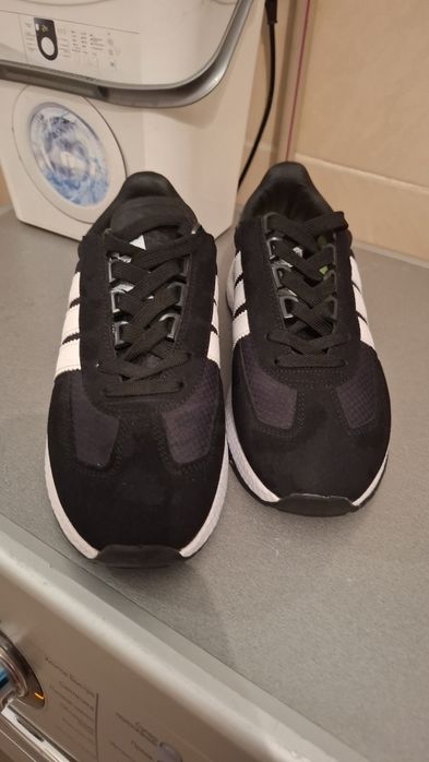 Кросовки Adidas новые