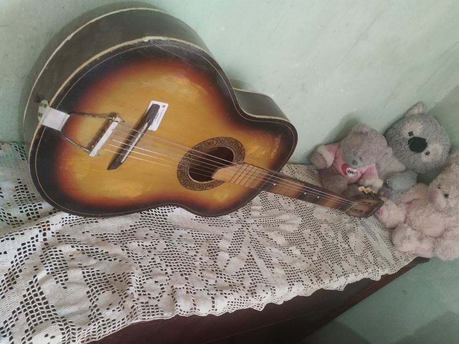 Китара нова 400лв,