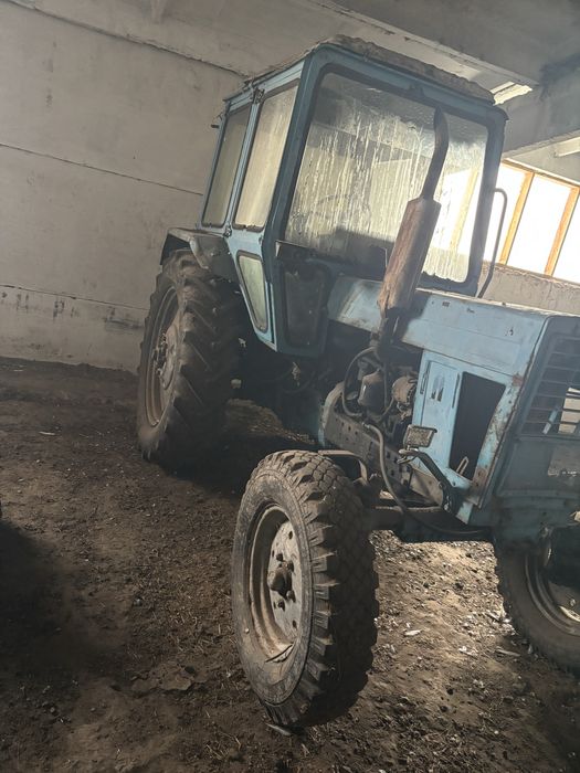 Продам мтз 80,телеги, отвал