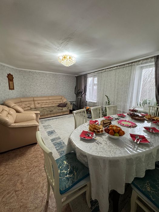 Продам квартиру,  район больницы,  сош №2