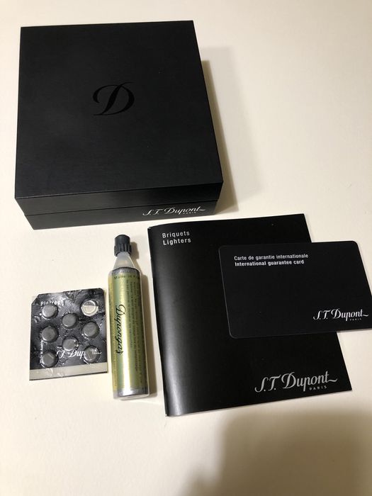 S.T.Dupont ligne 2 Montparnasse Gold Lighter vertical lines