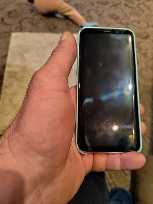 Продавам Samsung S8 plus