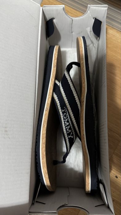 Обувь женская, Сланцы Tommy Hilfiger