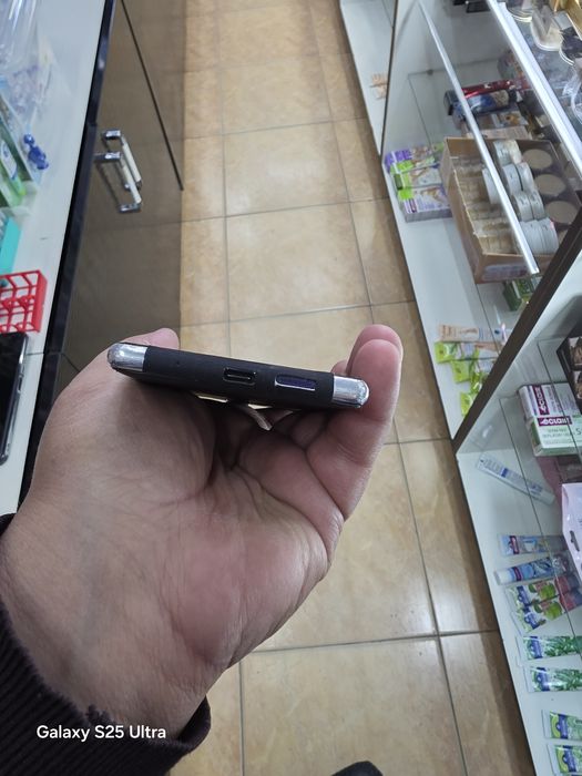 Sony Xperia 1  sotiladi