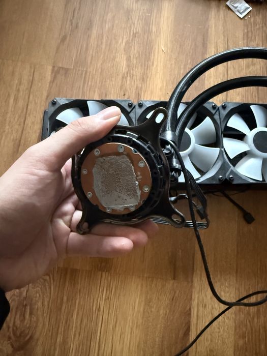 Asus Rog Strix Lc III 360 водно охлаждане