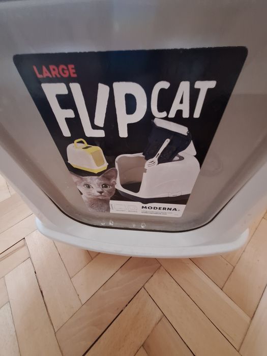 Котешка тоалетна