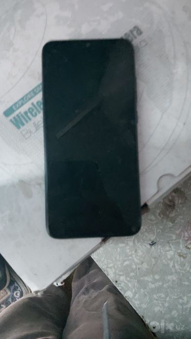 Infinix hot 12i.