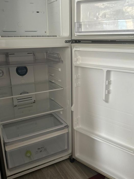 Холодильник Samsung