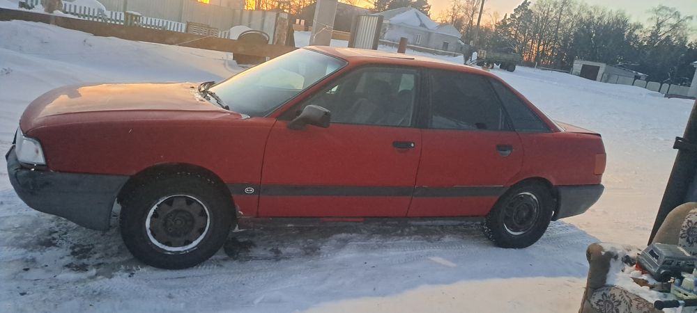 Продам ауди 80 срочно