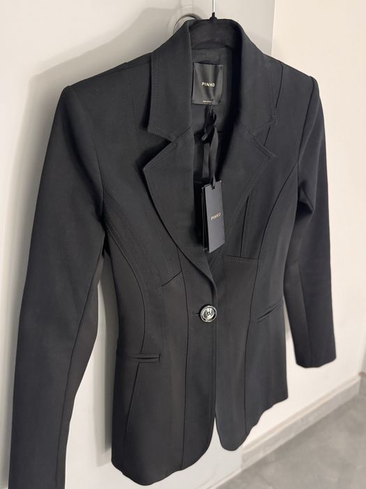 Pinko, чисто ново оригинално сако - черно