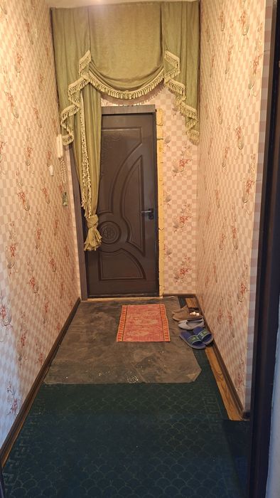 Уй сотилади Навоий шахарда