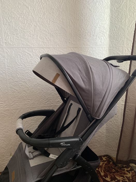 Продам прогулочную коляску