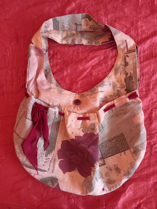 Нова чанта тип торба