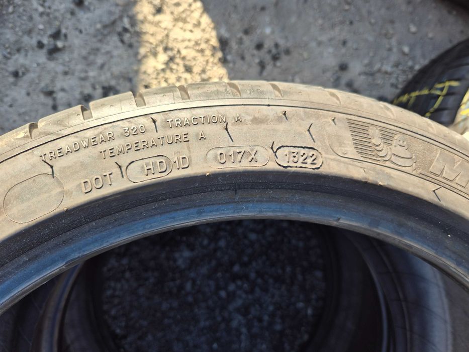 2 Anvelope de VARA - 275/35/19 - Michelin PS4 - OEM BMW * RUN-FLAT - Stare F BUNA - DOT 2022 !