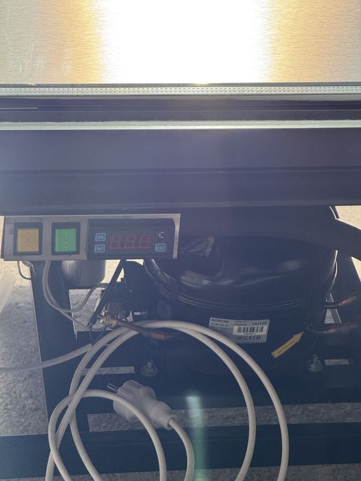 Vitrina Витрина холодильник