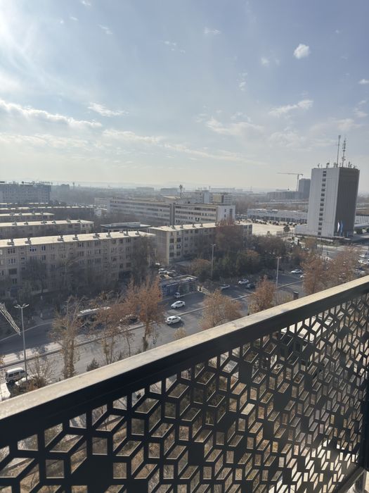 Навои шахар Дом бита Истам курилиш 10 этаж 3 хона + 1 хона кадастрли