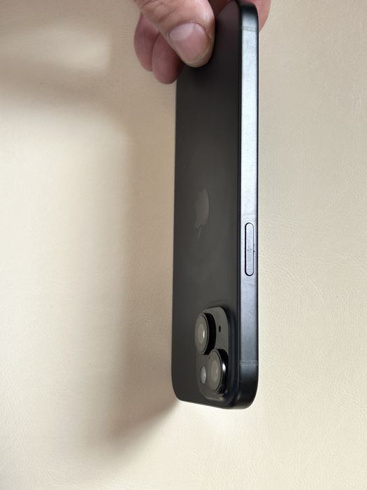 Curier 5 ron. iphone 15 pro ca nou bateria 96% folie si husa