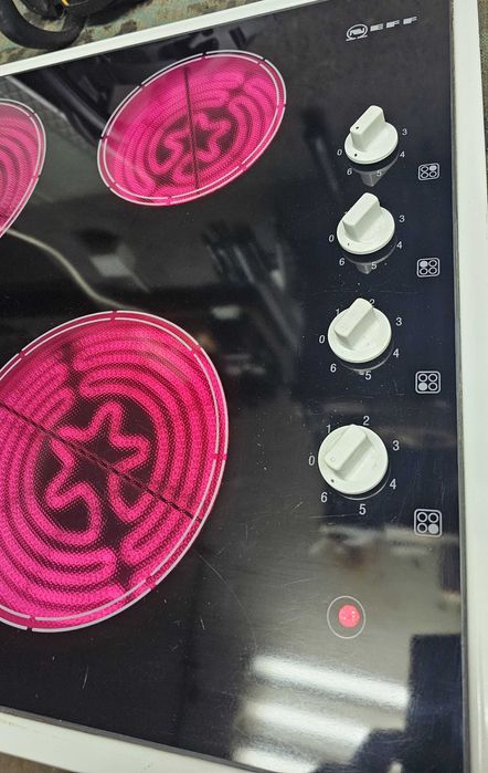 Плот за вграждане NEFF – 4 зони с механично управление