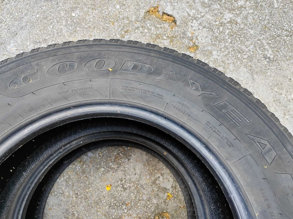 235/65/17 2бр.Good Year Летни гуми