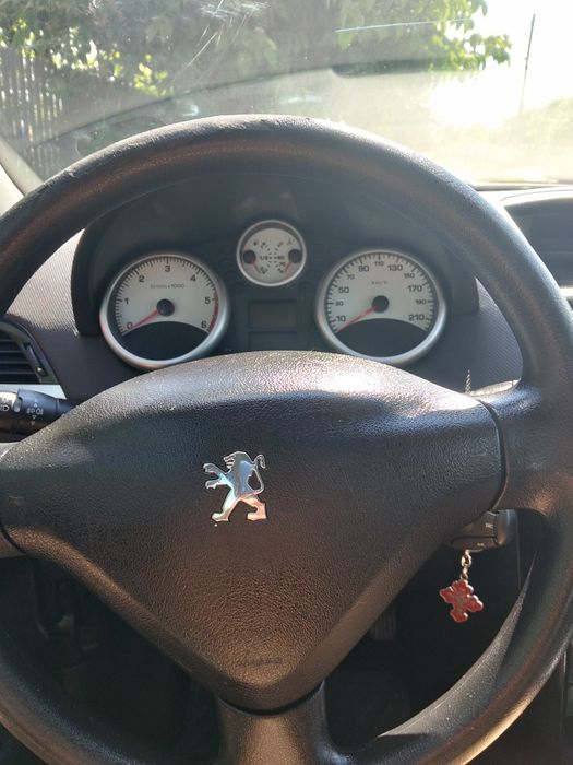 PEUGEOT 207 2011 — imagine 5