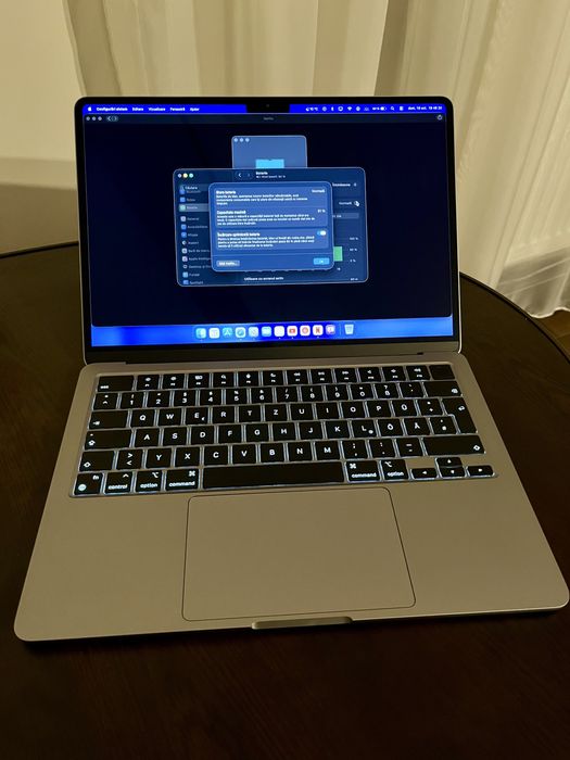 Vând Macbook Air M2, 8 GB, 256 GB, 2022