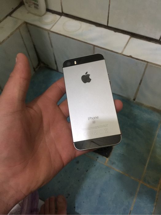 Айфон se 1 поколения