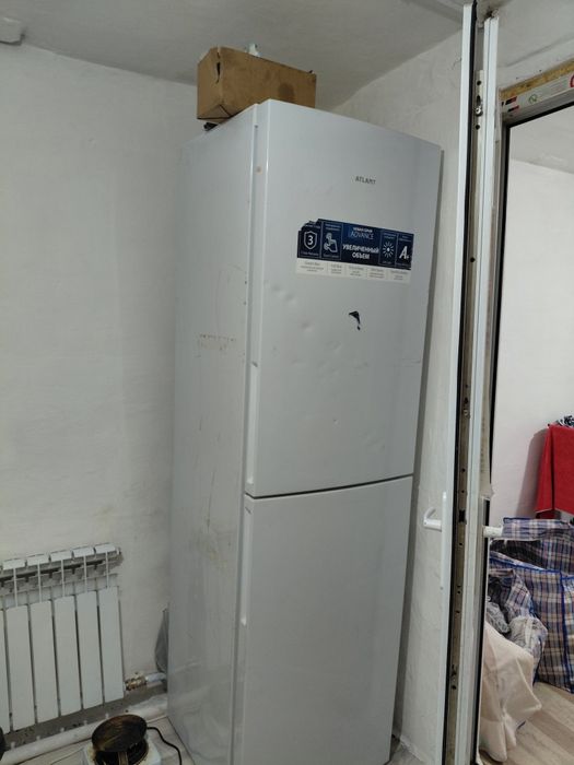 Холодильник     .