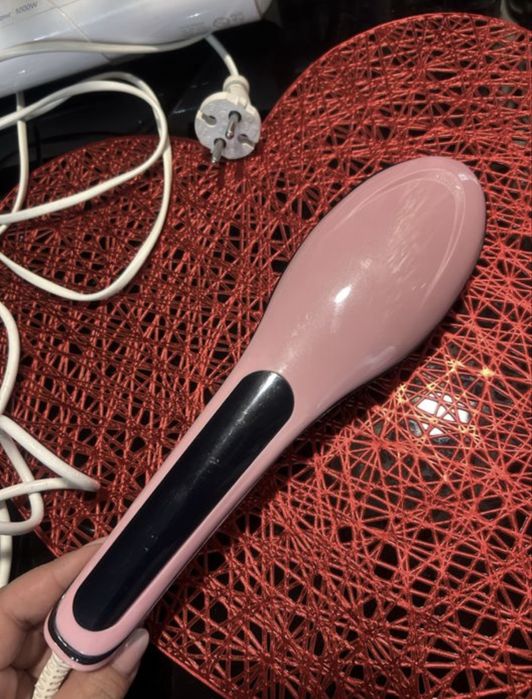 Perie de indreptat parul