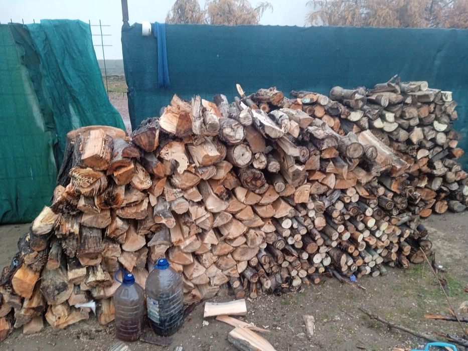 Продаю дрова выйдет около 2 ЗИЛа