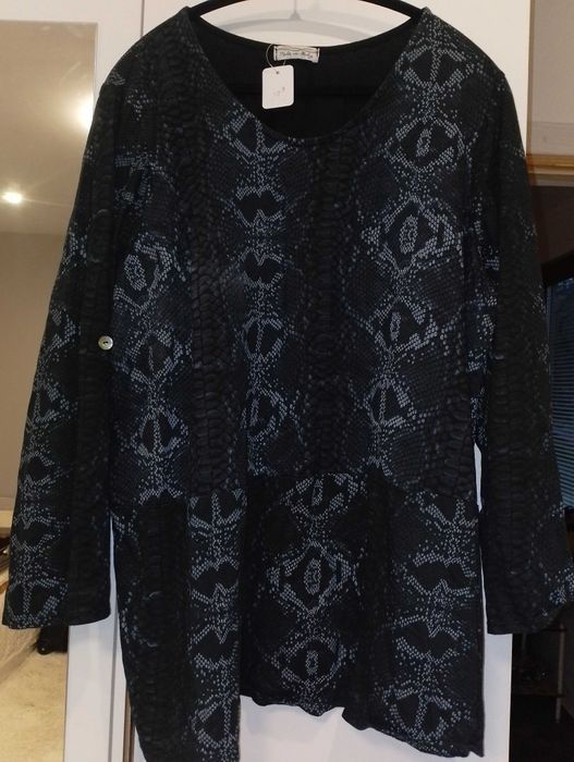 0бява3.НОВИ зимни  туники закупени от Германия.