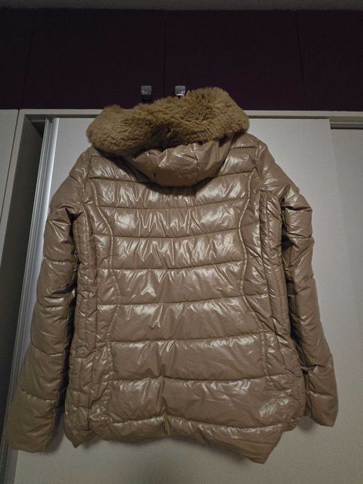 Дамско зимно яке