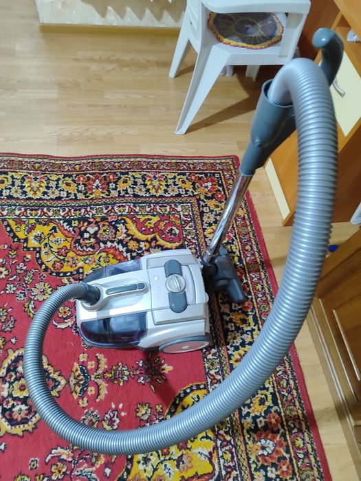 Продам пылесос Vitek