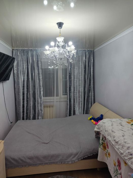 Продаётся 4 комнатная квартира