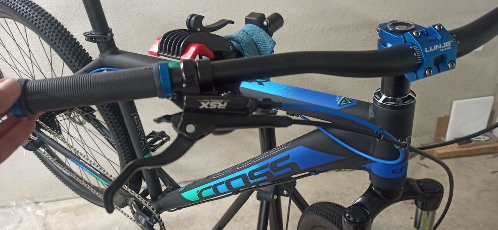 НОВ CUSTOM велосипед 29 цола CROSS GRX 9 L51 1x9 2 хидравлични спирачк