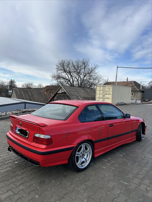 BMW e36 318is  Coupe