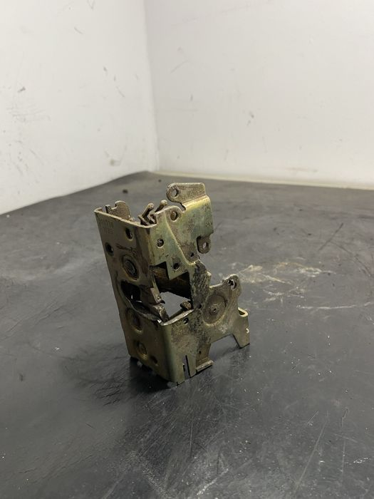 Broasca usa culisanta laterala Mercedes Sprinter Vw Lt 2.5 TDI