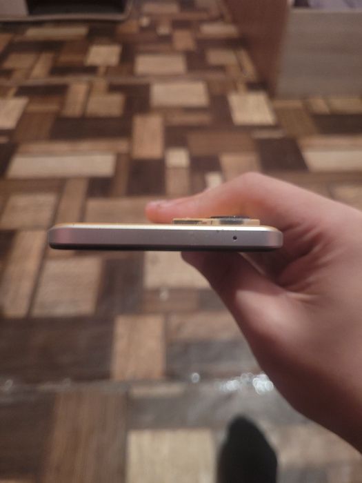 Продам Realme 9.