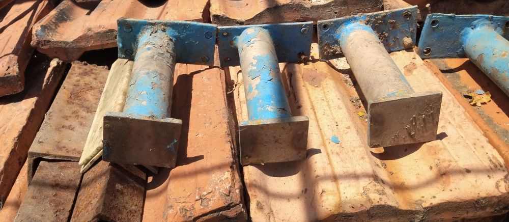 2 чифта по 4 бр.Алуминиеви.крака за кошери и подобни